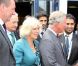 Le prince Charles et Camilla rencontrent des sans-abri londoniens suite aux émeutes survenues en Angleterre. Le mercredi 17 août 2011
