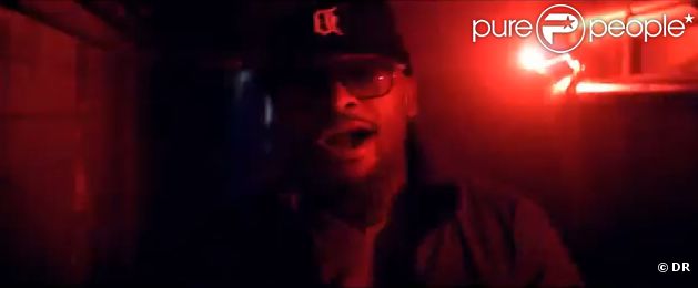 Royde Da 5'9 dans le clip Lighters, de Bad Mets Evil