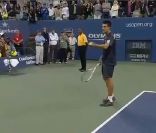 Novak Djokovic version John McEnroe à l'US Open 2009... en face du vrai.