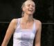 Novak Djokovic en Maria Sharapova ET la vraie Maria Sharapova associés pour promouvoir la raquette Head Youtek. Août 2011.
