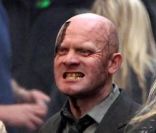 Zombie-figurant sur le tournage de World War Z avec Brad Pitt dirigé par Marc Forster à Glasgow en août 2011