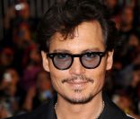 Johnny Depp à Disneyland pour la première du film <em>Pirates Des Caraïbes : La Fontaine De Jouvence</em>. Los Angeles, le 7 mai 2011.<br />