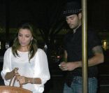 Eva Longoria et son petit ami Eduardo Cruz vont dîner au restaurant Madeo à West Hollywood en août 2011