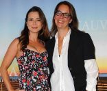 Linda Cardellini et Liza Johnson lors du photocall de Return, le 3 septembre 2011 à Deauville. 
