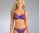 Elisandra Tomacheski prend la pose pour la marque de lingerie Bare Necessities