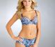 Elisandra Tomacheski prend la pose pour la marque de lingerie Bare Necessities