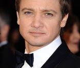 Jeremy Renner à Los Angeles en février 2011 
