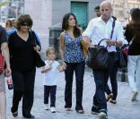 Salma Hayek et sa fille Valentina en promenade à New York le 9 septembre 2011