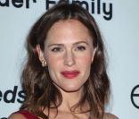 Jennifer Garner radieuse en rose lors de la 7ème édition de la Pink Party organisée en faveur de la lutte contre le cancer du sein, au W. Hotel, Hollywood, le 10 septembre 2011.