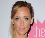 Kim Raver avait opté pour des chaussures roses lors de la 7ème édition de la Pink Party organisée en faveur de la lutte  contre le cancer du sein, au W. Hotel, Hollywood, le 10 septembre 2011.