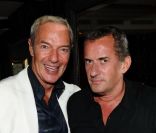 Dechavanne, Laurent Gerra et une Lynda Lacoste amoureuse pour une soirée blanche