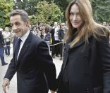 Carla-Bruni Sarkozy et son mari Nicolas Sarkozy ont accueilli les visiteurs des Journées du Patrimoine le samedi 17 septembre 2011