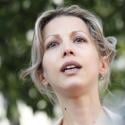 Tristane Banon, émue aux larmes, pour faire entendre la voix des femmes