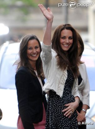 La duchesse Catherine de Cambridge et sa soeur Pippa Middleton (photo : en avril 2011, à quelques heures du mariage de Kate) prenaient part le 24 septembre 2011 au mariage de leurs amis Harriet Colthurst et Thomas Sutton dans le Wiltshire. 