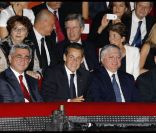 Les présidents français Nicolas Sarkozy et arménien Serge Sarkissian à l'Olympia mercredi 28 septembre 2011 pour le concert spécial Arménie de Charles Aznavour.