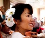 The Lady, le film de Luc Besson, est consacré à Aung San Suu Kyi. Michelle Yeoh interprète le Prix Nobel de la Paix.