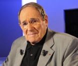 Robert Hossein lors de l'enregistrement de l'émission Vendredi sur un plateau diffusée vendredi 7 octobre sur France 3 et consacrée à Robert Hossein.