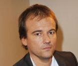 Stéphane Henon lors de l'enregistrement de l'émission Vendredi sur un  plateau diffusée vendredi 7 octobre sur France 3 et consacrée à Robert  Hossein.