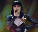 Jessie J ou Michelle Hunziker, brune décolletée contre blonde hâlée...