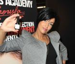 Sheryfa Luna devient une vraie femme d\'affaires et assiste au Salon de la Beauté, à Paris, dimanche 9 octobre 2011.