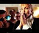 Arielle Domsbale dans le clip Taxi Phone, de Mokobé et Soprano
