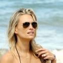 Molly Sims, une naïade sculpturale en pleine lune de miel romantique