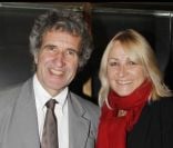Gérard et Julie Leclerc lors de la générale du On Alone Man Show de Pascal Légitimus au Palace à Paris le 17 octobre 2011  
