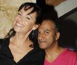 Mathilda May et Pascal Légitimus lors de la générale du On Alone Man Show de Pascal Légitimus au Palace à Paris le 17 octobre 2011