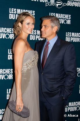 George Clooney présente Les Marches du pouvoir, à Paris, le 18 octobre 2011. Il est avec sa compagne Stacy.