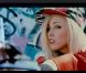 Après un an sans nouveauté, The Ting Tings revient avec  Hang it up , premier extrait d'un album attendu pour janvier 2012. Pour les besoins du clip, Katie White et Jules de Martino traînent au skate park et se tapent un délire à la  Kill Bill .