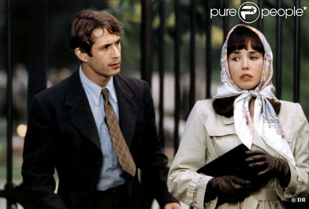 Grégori Derangère et Isabelle Adjani dans Bon Voyage 