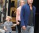 Britney Spears en famille dans les rues de Paris le 4 octobre 2011