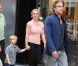 Britney Spears en famille dans les rues de Paris le 4 octobre 2011