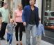 Britney Spears en famille dans les rues de Paris le 4 octobre 2011