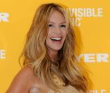 Elle Macpherson : Un magnifique rayon de soleil automnal