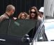 Carla Bruni-Sarkozy à la sortie de la clinique de la Muette, le 23 octobre 2011