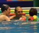 Le jeune papa Hugues Duboscq, qui s'apprête à lancer le sprint final de sa carrière à 30 ans avec les JO 2012 en point de mire, animait l'activité Eveil Aquatique de la FFN au Salon KidExpo de Paris le 23 octobre 2011.