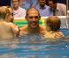 Le nageur Hugues Duboscq, jeune papa qui s'apprête à lancer le sprint final de sa carrière à 30 ans avec les JO 2012 en point de mire, animait l'activité Eveil Aquatique de la FFN au Salon KidExpo de Paris le 23 octobre 2011.