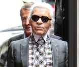 Karl Lagerfeld, à la sortie de son hôtel dans le quartier branché de Soho. New York, le 8 septembre 2011.<br />