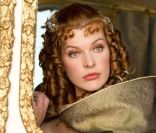 La belle Milla Jovovich dans Les Trois Mousquetaires