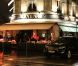 La chanteuse Rihanna se rend dîner à l'Avenue à Paris le 18 octobre 2011, deux jours avant son premier concert à Paris Bercy
