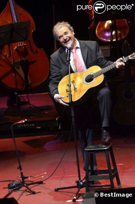 Pierre Perret à L'Olympia, à Paris, le 28 octobre 2011.