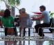 Les anges discutent dans les Anges de la télé-réalité 3, mardi 1 novembre 2011 sur NRJ 12