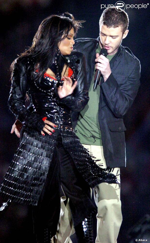 Janet Jackson et Justin Timberlake à la finale du Super Bowl, à Houston (Texas), le 1er février 2004.