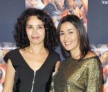 Karima Charni auprès d\'Aïda Touihri lors de l\'avant première de La Source des femmes en octobre 2011
