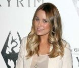 Lauren Conrad au lancement du jeu vidéo <em>The Elder Scrolls V : Skyrim</em>, à Los Angeles, le 8 novembre 2011.