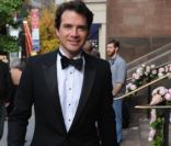  Matthew Settle lors du tournage de Gossip Girl  dans les rues de New York le 10 novembre 2011 