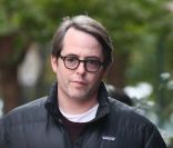 Matthew Broderick se promène à New York. Le vendredi 11 novembre 2011