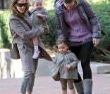 Sarah Jessica Parker va chercher ses fillettes Tabitha et Marion à l\'école. Le vendredi 11 novembre 2011