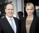 Albert et Charlene de Monaco ensemble pour un élégant centenaire